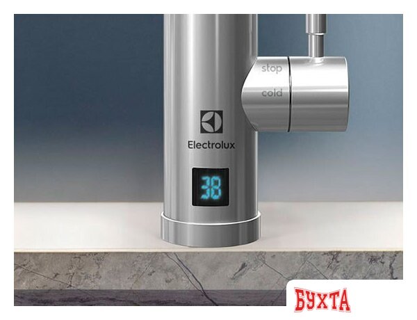 Проточный электрический водонагреватель-кран Electrolux Taptronic S