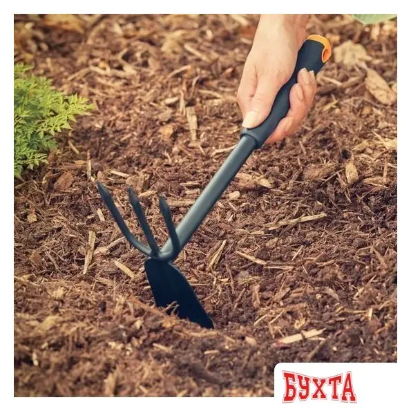 Тяпка Fiskars Ergo 1027030