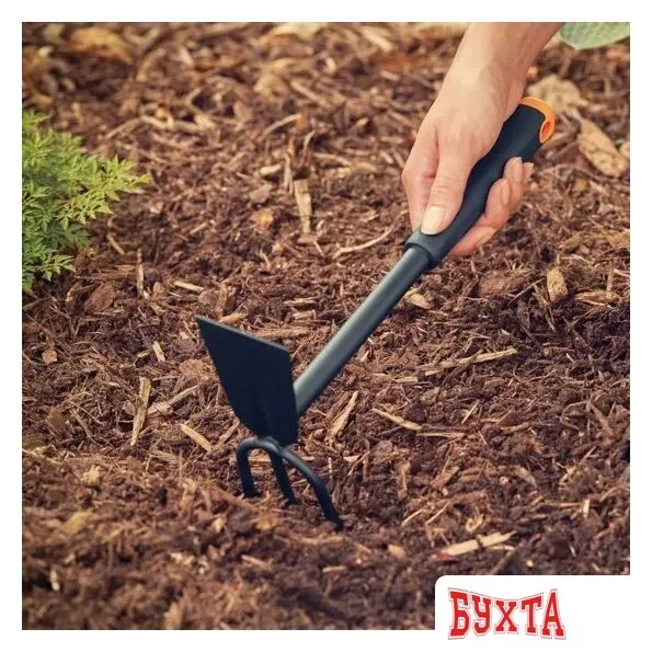 Тяпка Fiskars Ergo 1027030