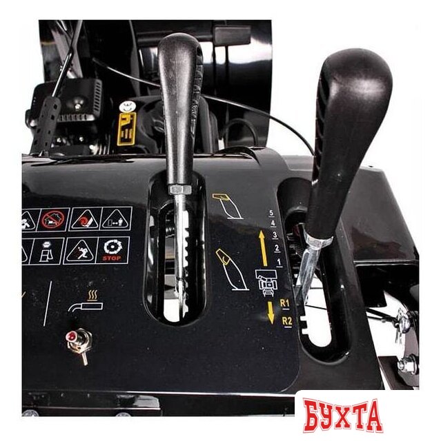 Снегоуборщик Champion ST662E 3