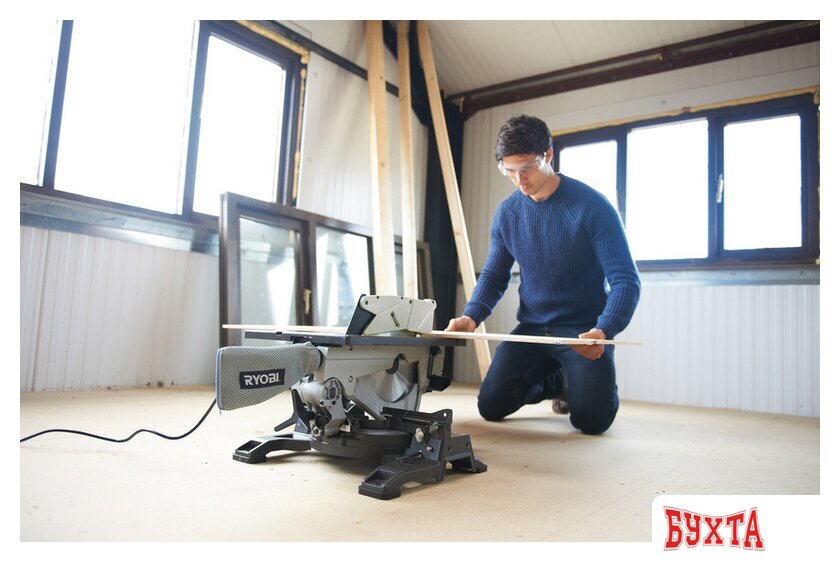 Распиловочный (циркулярный) станок Ryobi RTS1800-G 2